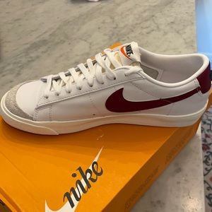 Nike men’s trail blazer low top 8.5